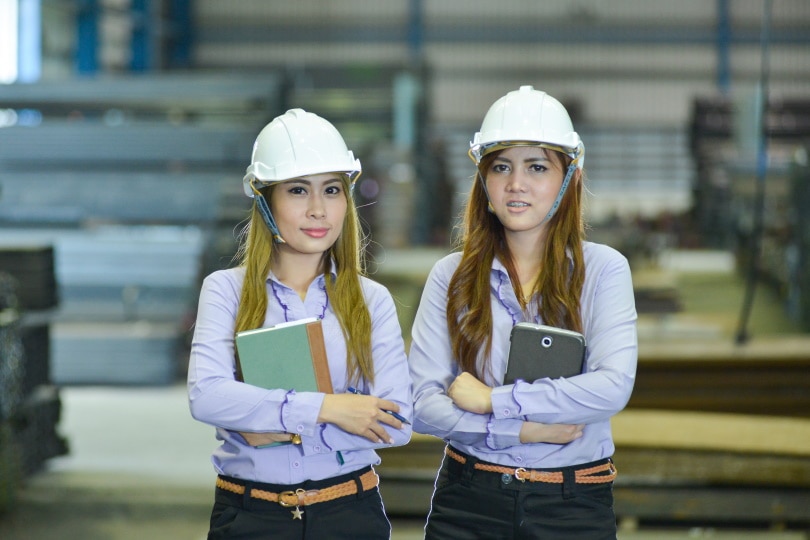 two female construction worker
