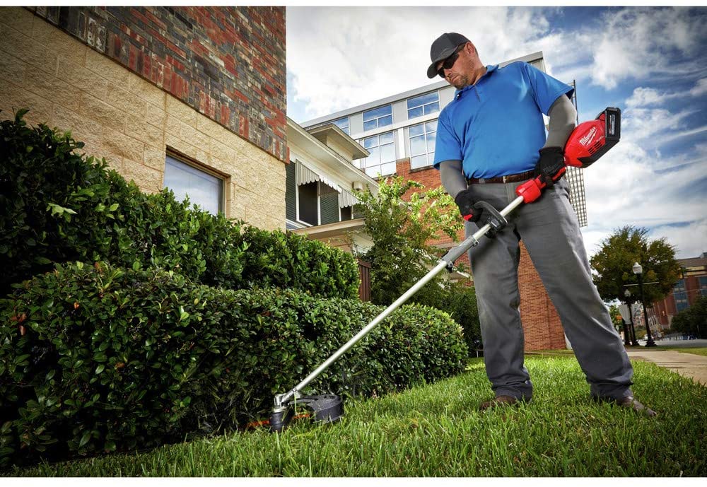 Milwaukee M18 String Trimmer 2