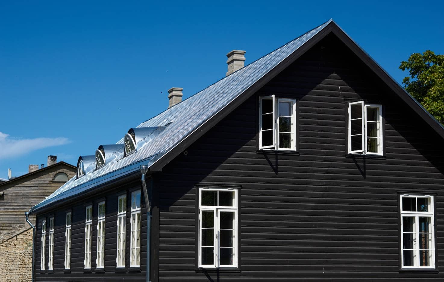 Black House