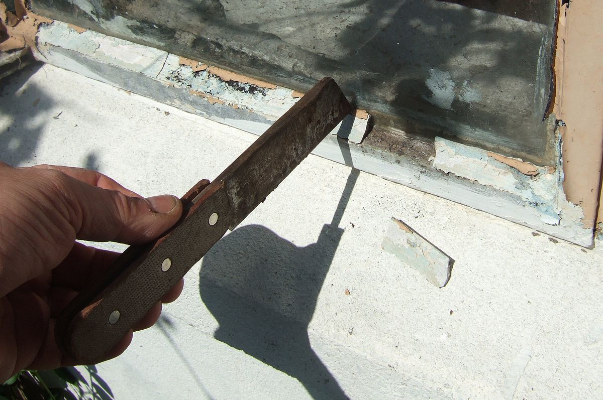 Hacking knife chopping glazing putty