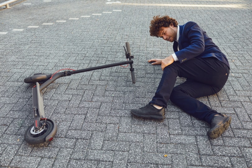 accident with an electric scooter