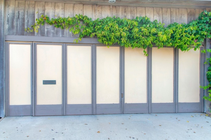 closed bifold garage doors