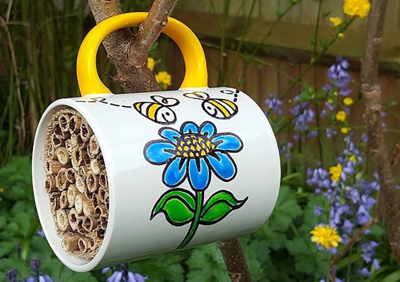 diy solitary bee hotel