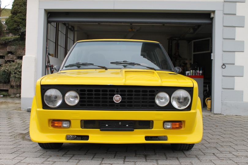 garage with yellow car