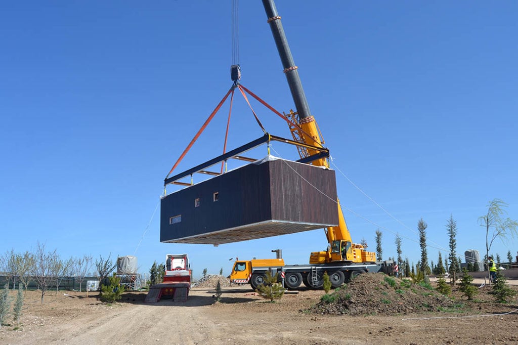transporting modular home