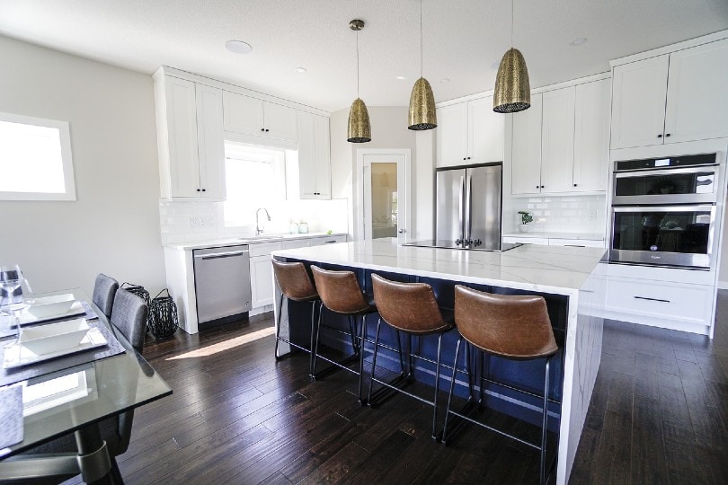 white kitchen trend