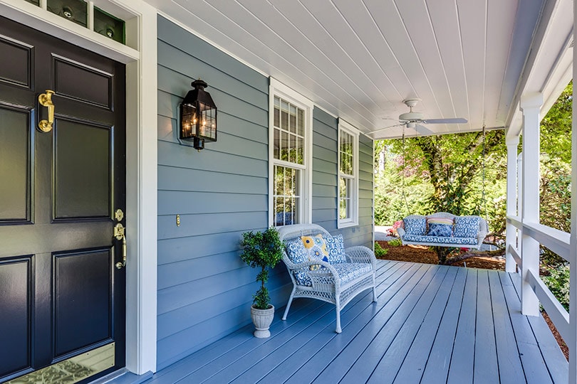 deck colored in gray