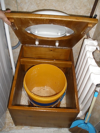 diy portable composting toilet