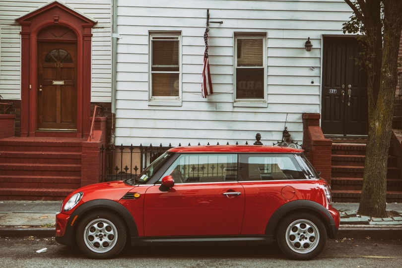 red mini cooper car
