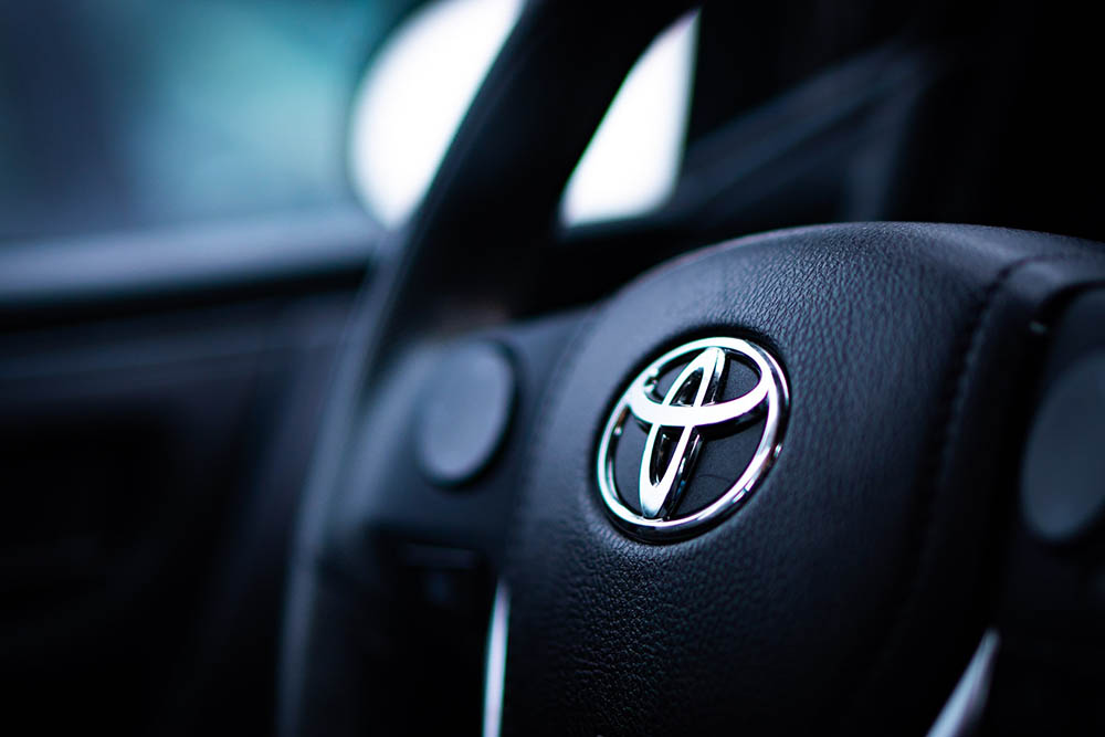 toyota logo on steering wheel