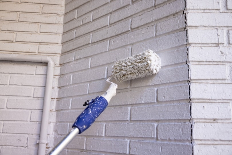 bricks staining
