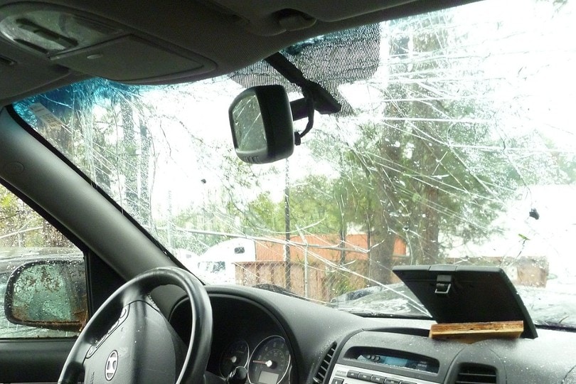 car with damaged windshield