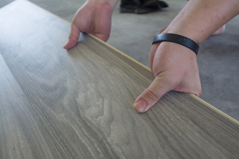 installing vinyl