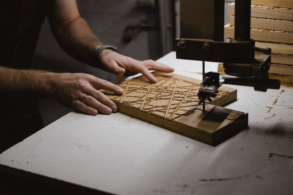 bandsaw cutter
