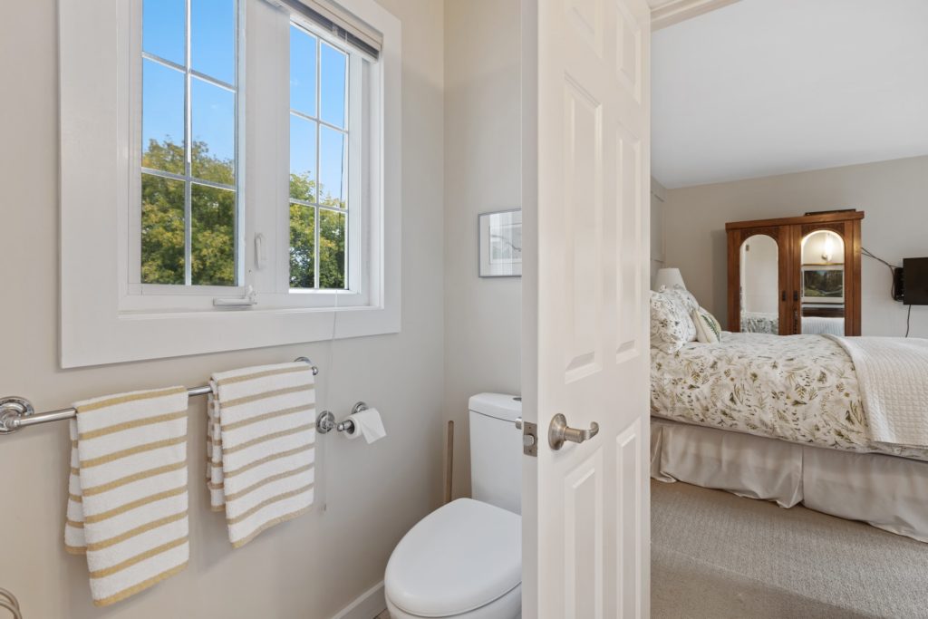 photo of bathroom in bedroom