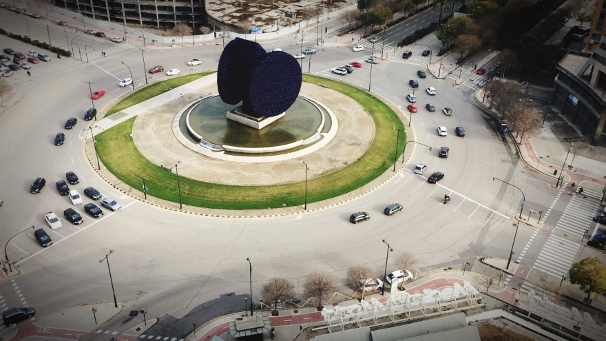 roundabout road