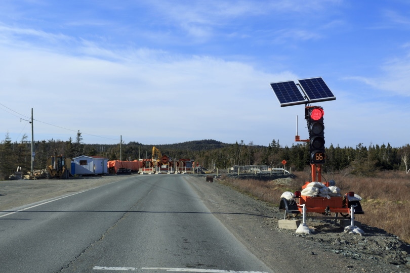 solar traffic light