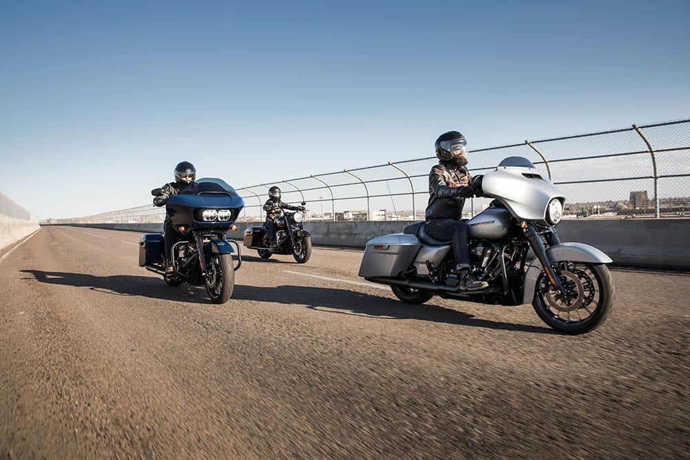 touring motorcycle harley davidson_Harley Davidson_Unsplash