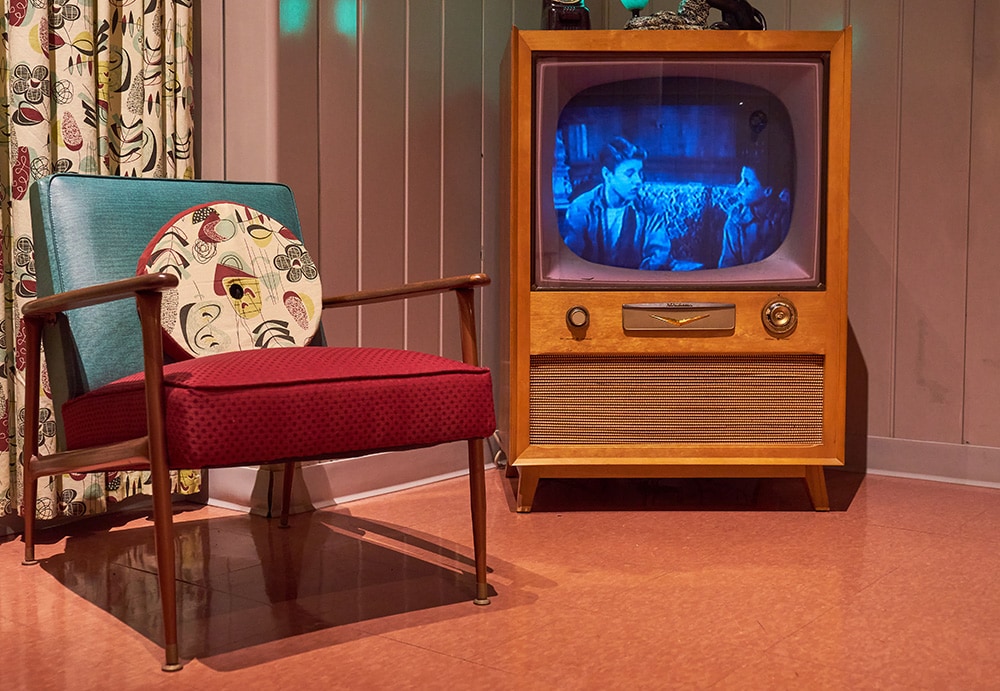 1950 interior design-R Scott James_Shutterstock