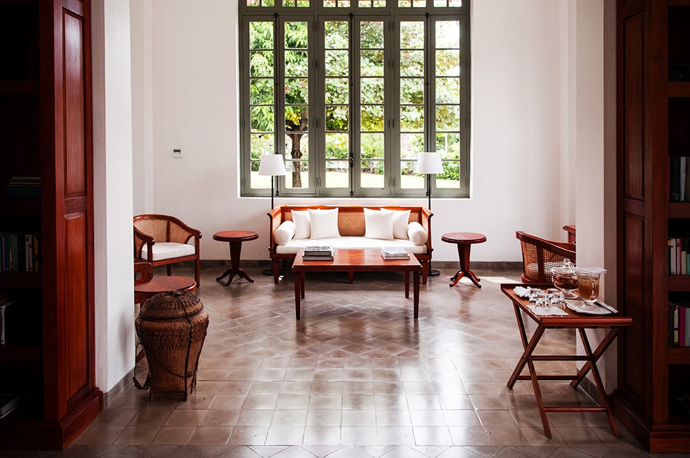 Colonial Living Room_PixHound_Shutterstock