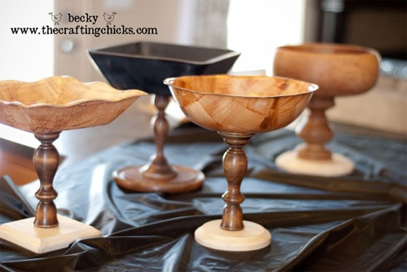DIY Wooden Pedestal by The Crafting Chicks