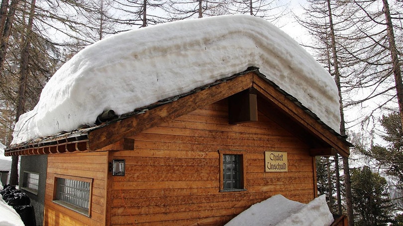 House Roof Large Snow