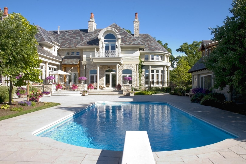 Luxury home with swimming pool