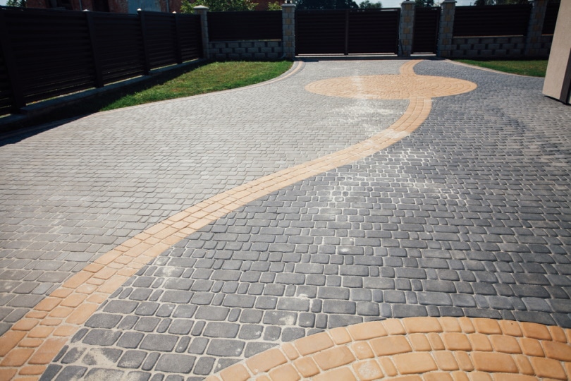 cobblestone driveway