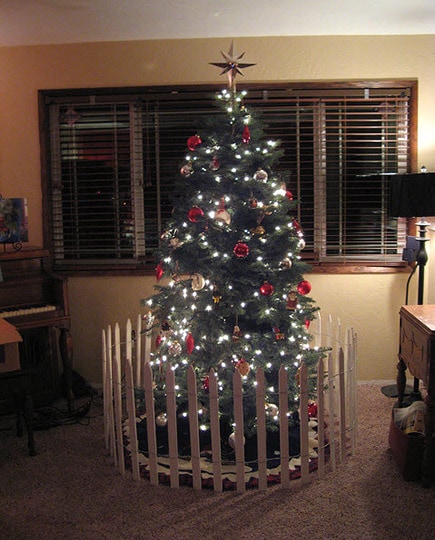 diy christmas tree picket fence