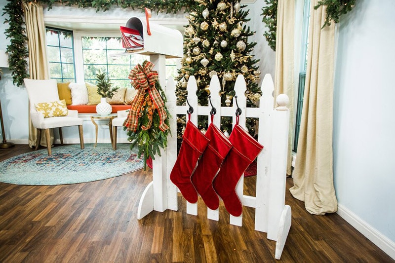 diy fence stocking holder