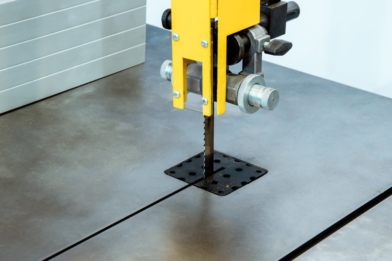 vertical saw