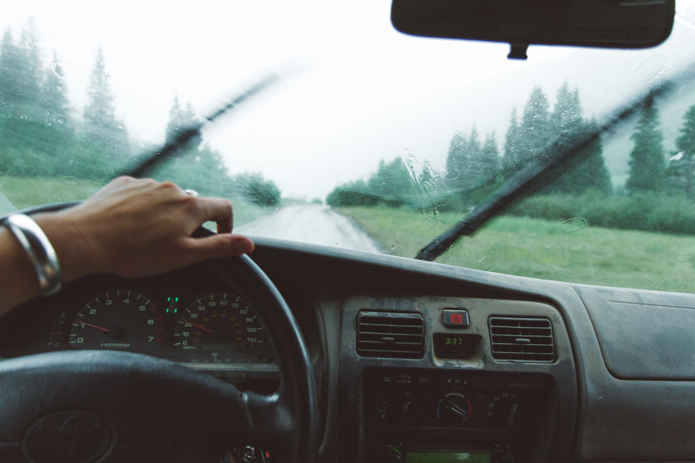 windshield-wipers-rain