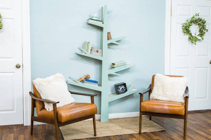 DIY tree bookshelf