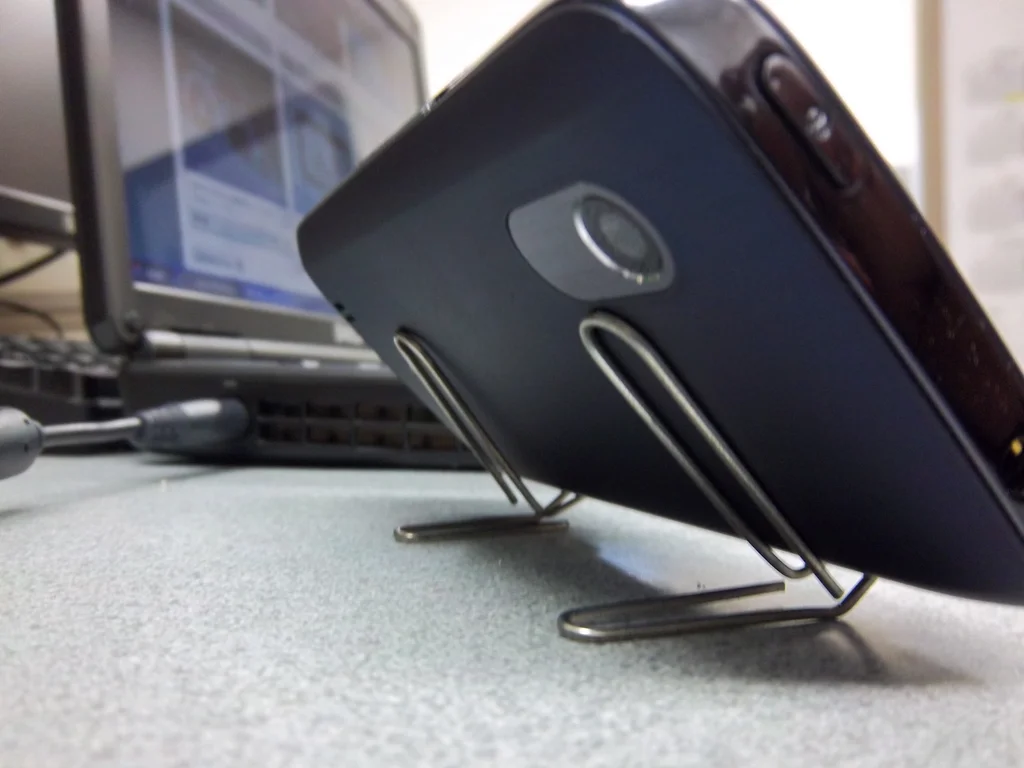 Phone Stand by instructables