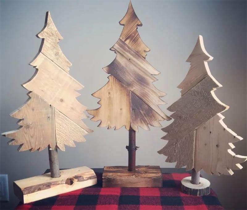 Rustic Pallet Christmas Tree
