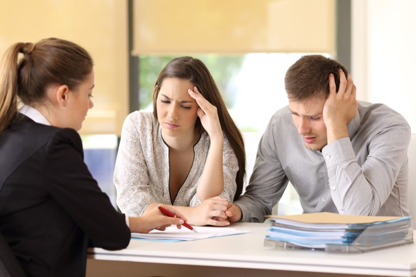couple applying bank loan