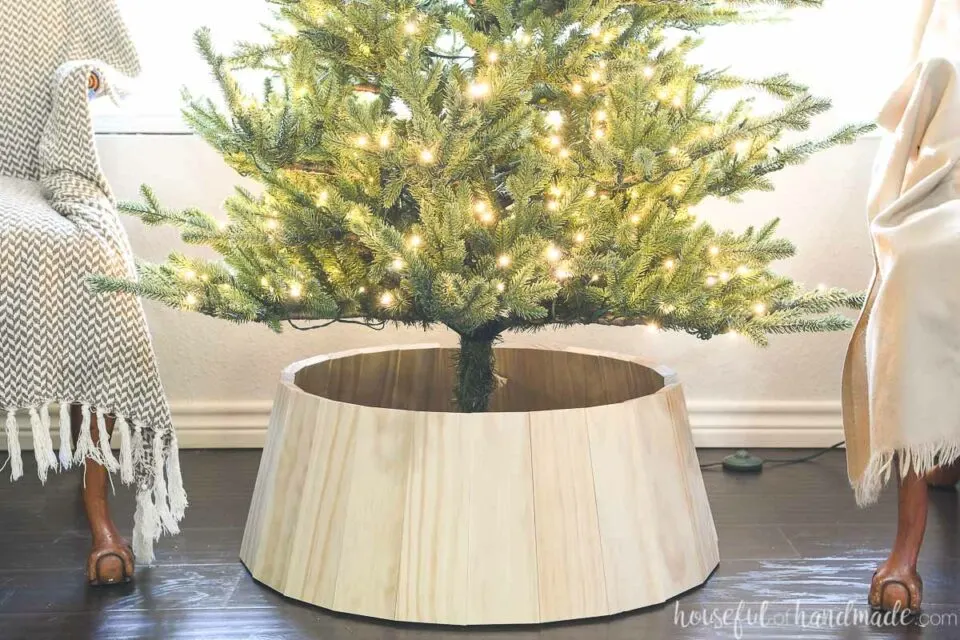 diy wooden christmas tree collar