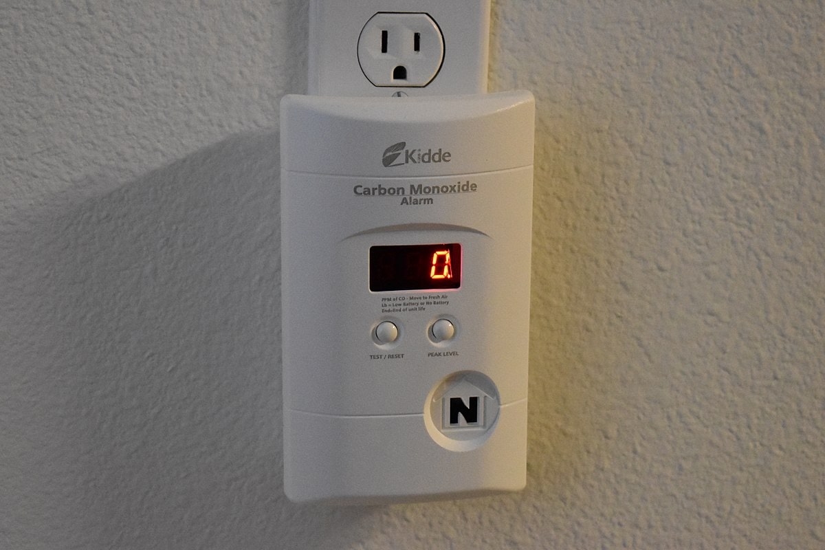Carbon monoxide detector 1 2018-03-01