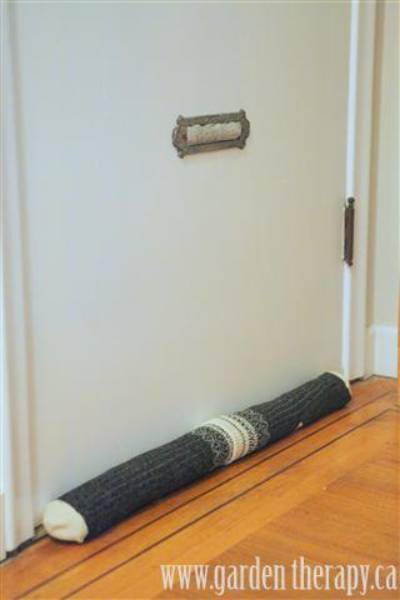 DRAFT STOPPERS- HOW TO MAKE DIY DOOR SOCKS