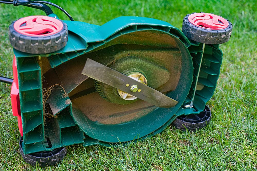 Lawn mower blade