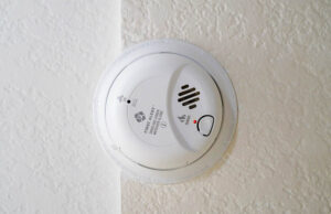 What Does Carbon Monoxide Smell Like? Warning Signs, Causes, & FAQ