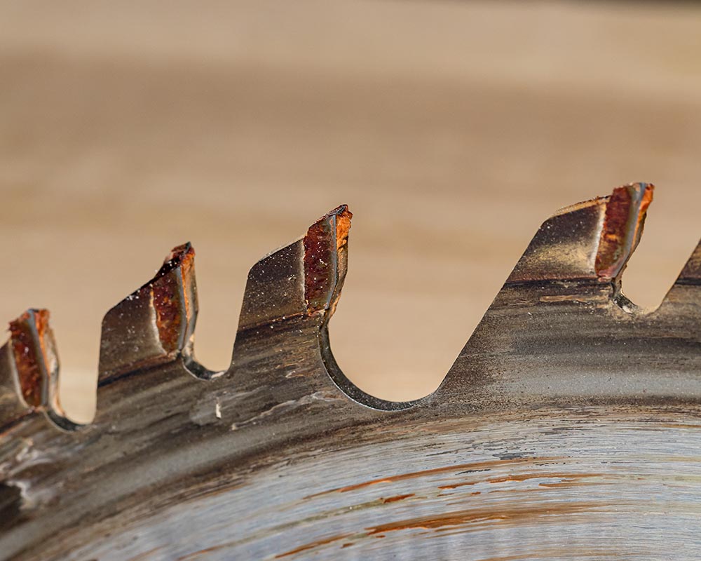 dirty table saw close up