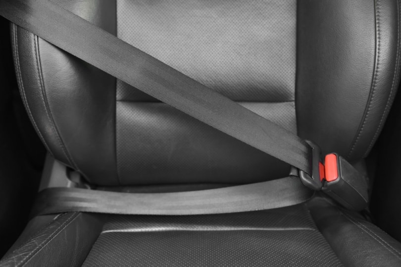 fastened seatbealt in car