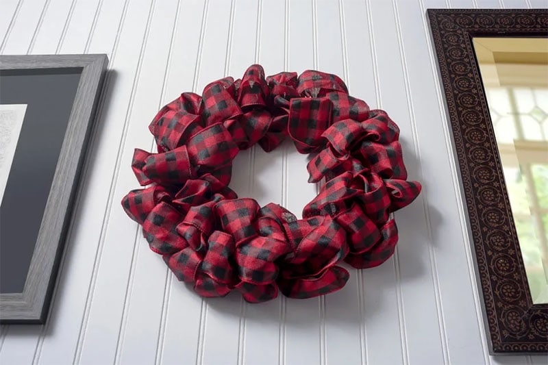 DIY Ribbon Wreath by DIY Candy