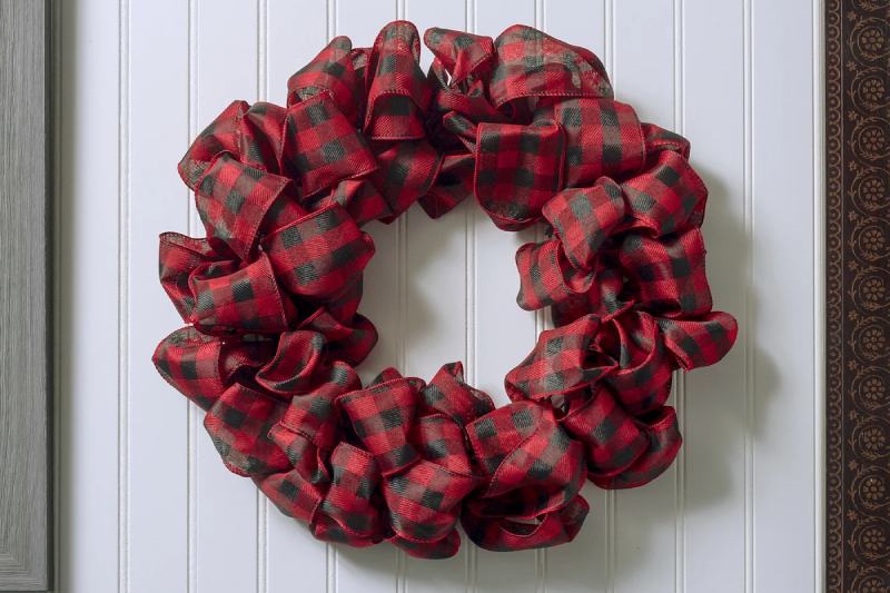 DIY Ribbon Wreath in Three Easy Steps
