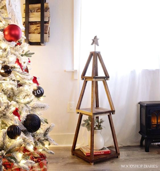 DIY WOODEN CHRISTMAS TREE SHELF