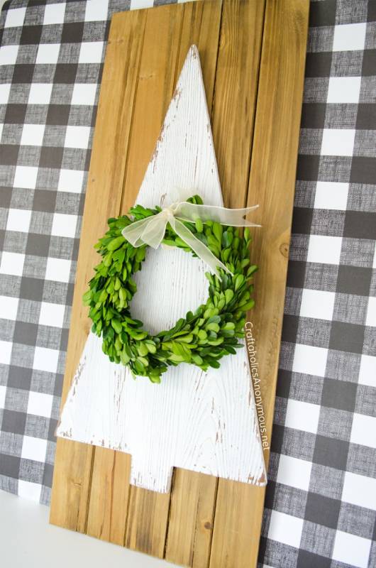 DIY simple farmhouse christmas sign