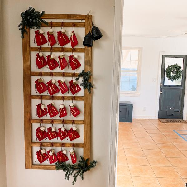 HOW TO MAKE A MODERN WOODEN ADVENT CALENDAR
