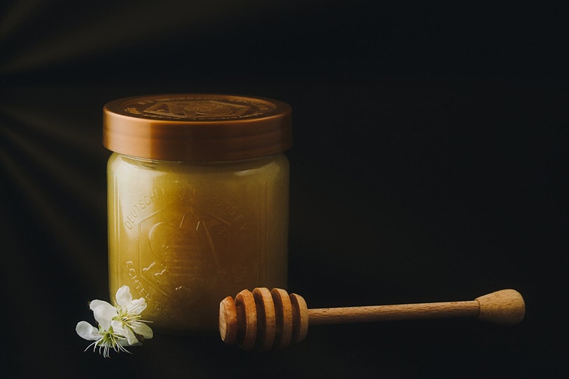 Honey Jar Close
