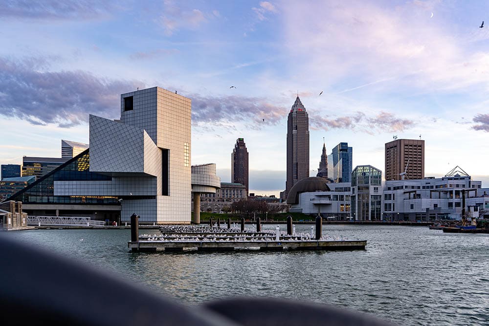 cleveland ohio city skyline